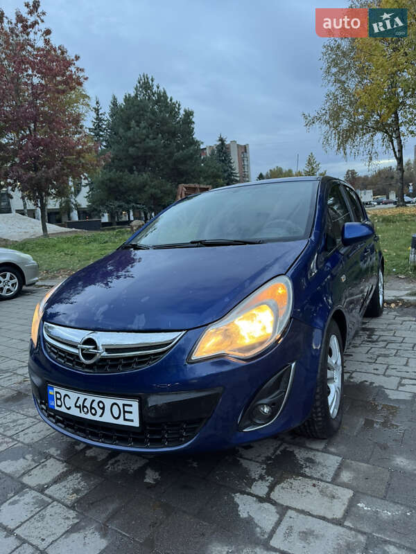 Хетчбек Opel Corsa 2012 в Львові