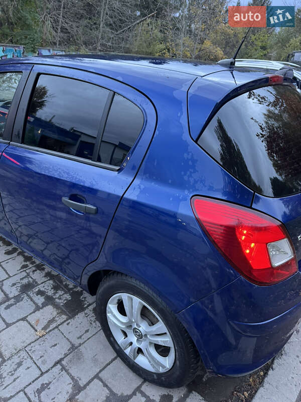 Хетчбек Opel Corsa 2012 в Львові