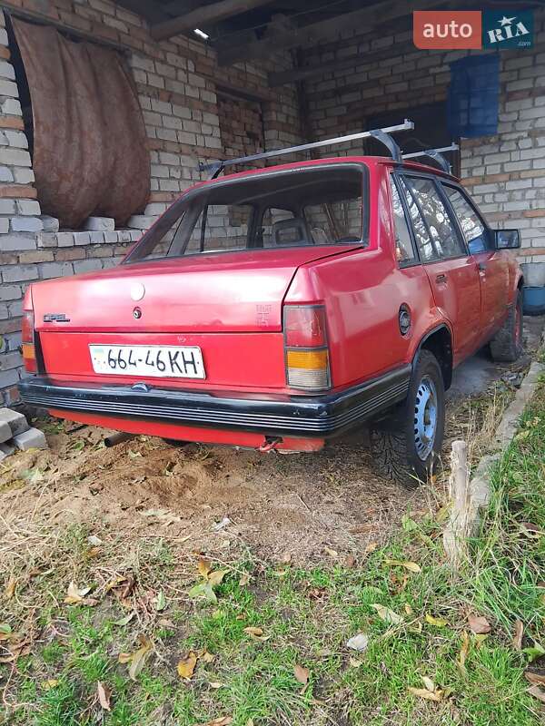 Седан Opel Corsa 1985 в Ватутіному фото 9 Седан Opel Corsa 1985 в Ватутіному