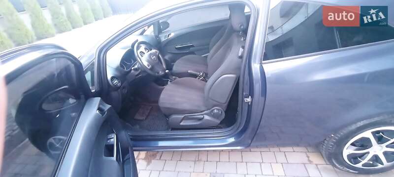 Хэтчбек Opel Corsa 2009 в Тернополе