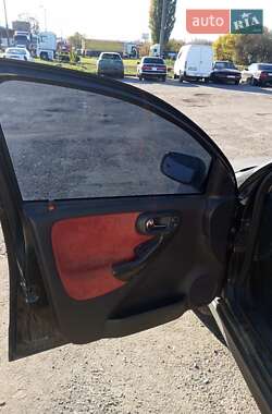 Хэтчбек Opel Corsa 2003 в  фото 14 Хэтчбек Opel Corsa 2003 в