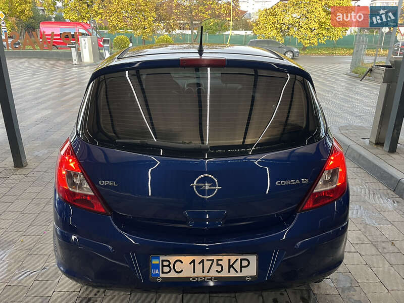 Хэтчбек Opel Corsa 2008 в Ужгороде