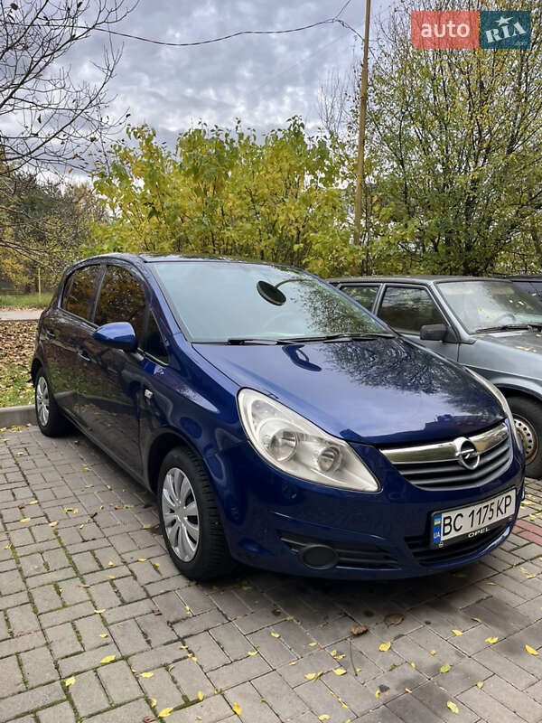 Хэтчбек Opel Corsa 2008 в Ужгороде