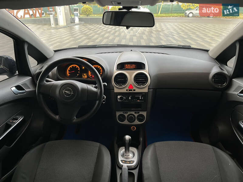 Хэтчбек Opel Corsa 2008 в Ужгороде