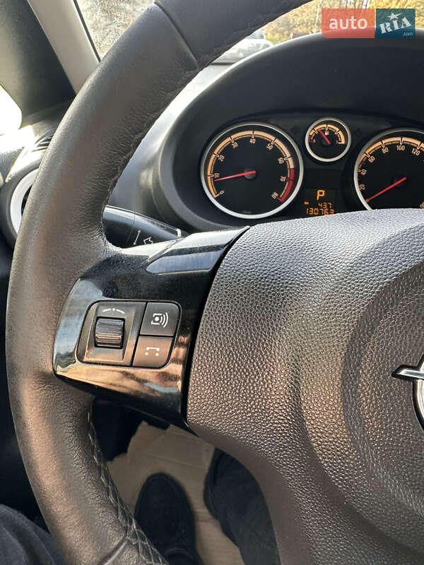Хэтчбек Opel Corsa 2013 в Львове фото 10 Хэтчбек Opel Corsa 2013 в Львове