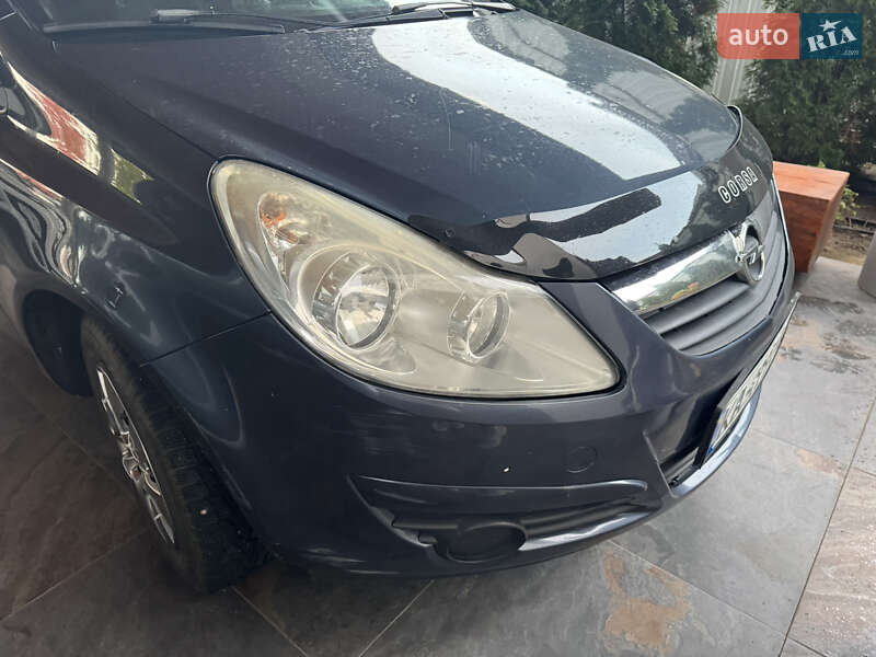 Хетчбек Opel Corsa 2008 в Крюківщині