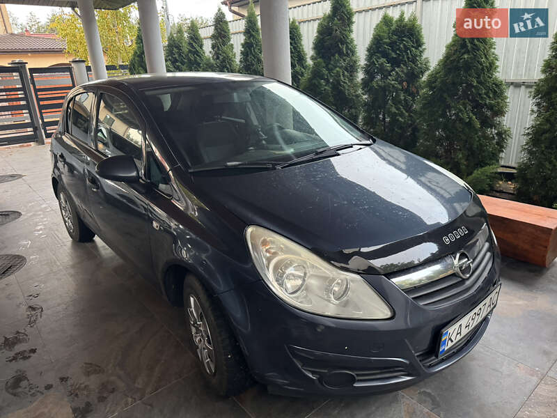 Хетчбек Opel Corsa 2008 в Крюківщині