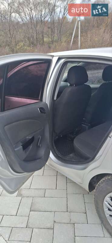 Хэтчбек Opel Corsa 2010 в Ужгороде фото 6 Хэтчбек Opel Corsa 2010 в Ужгороде
