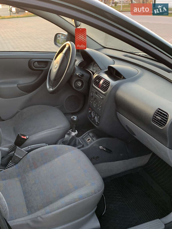 Хетчбек Opel Corsa 2001 в Вінниці