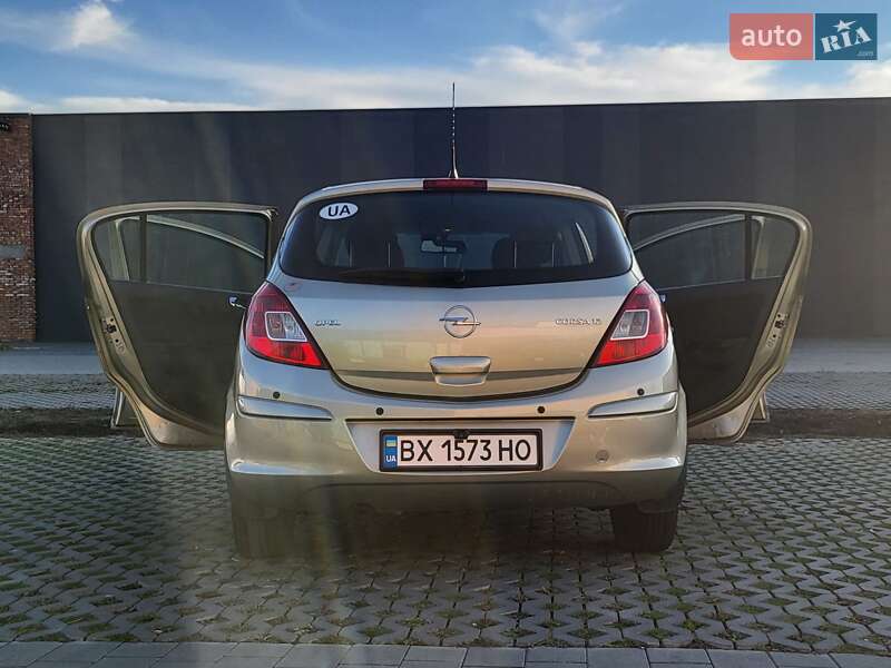 Хэтчбек Opel Corsa 2008 в Хмельницком