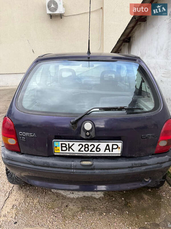 Хетчбек Opel Corsa 1996 в Києві