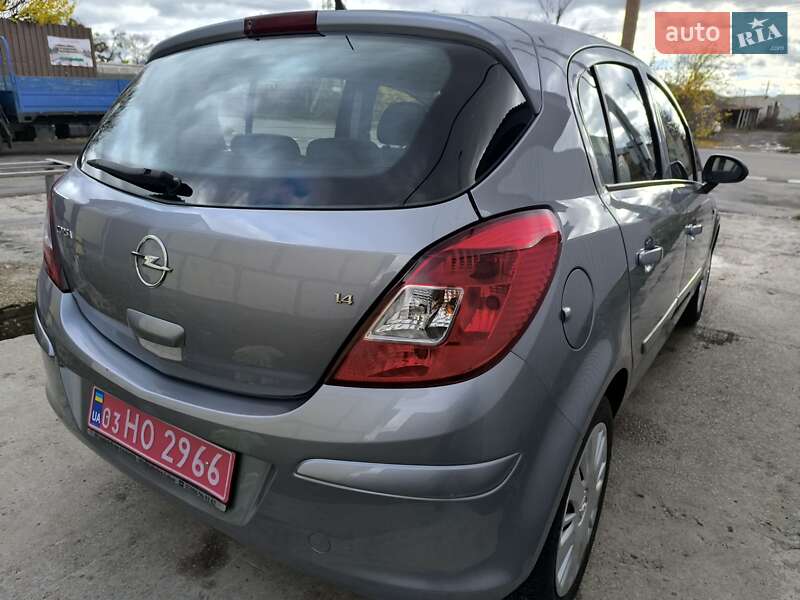 Хетчбек Opel Corsa 2007 в Охтирці