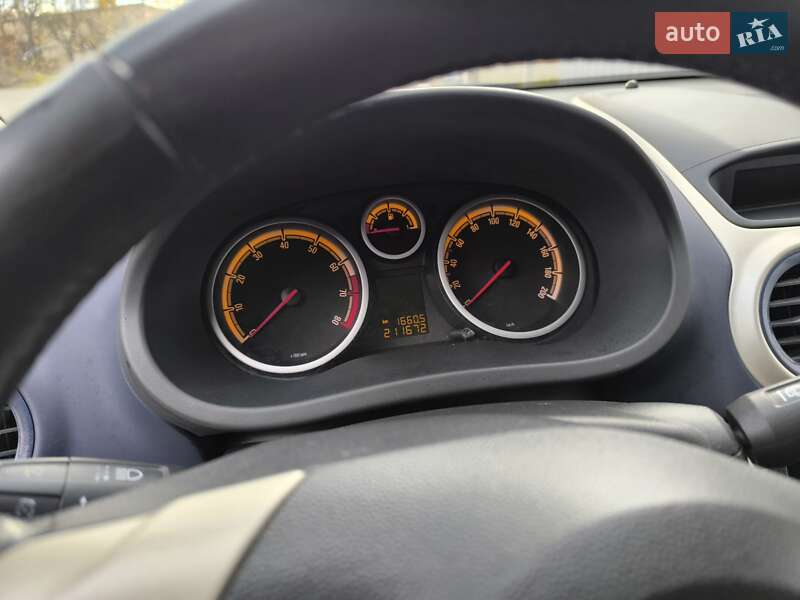 Хетчбек Opel Corsa 2007 в Охтирці