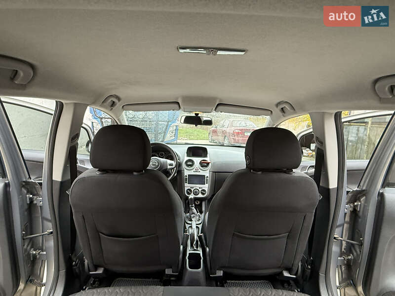 Хэтчбек Opel Corsa 2013 в Днепре