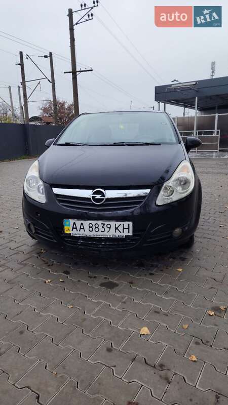 Хетчбек Opel Corsa 2010 в Києві