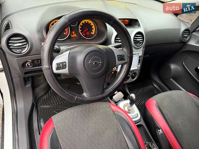 Хэтчбек Opel Corsa 2010 в Николаеве