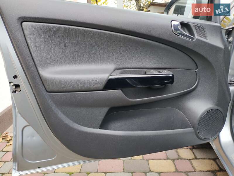 Хэтчбек Opel Corsa 2012 в Лубнах фото 13 Хэтчбек Opel Corsa 2012 в Лубнах