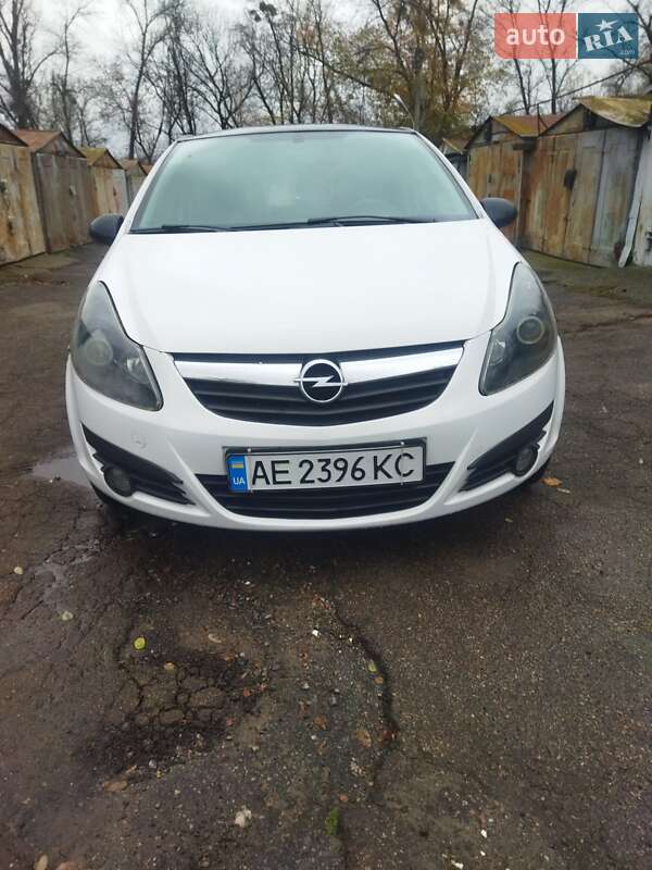 Хетчбек Opel Corsa 2007 в Києві фото 3 Хетчбек Opel Corsa 2007 в Києві