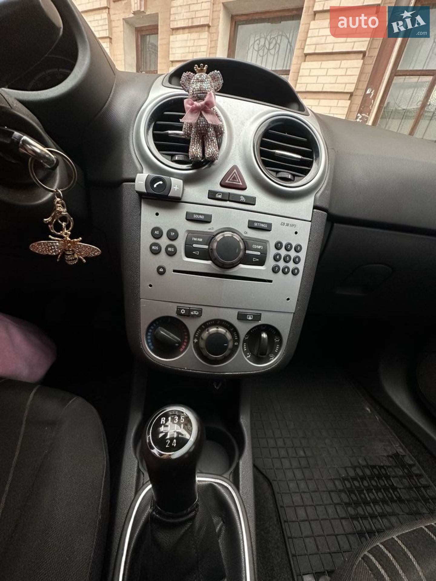 2010 Opel Corsa - мініатюра 3