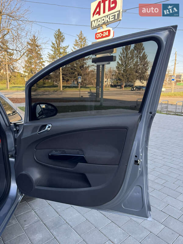Хэтчбек Opel Corsa 2008 в Луцке фото 41 Хэтчбек Opel Corsa 2008 в Луцке