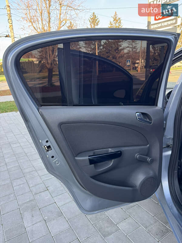 Хэтчбек Opel Corsa 2008 в Луцке фото 45 Хэтчбек Opel Corsa 2008 в Луцке
