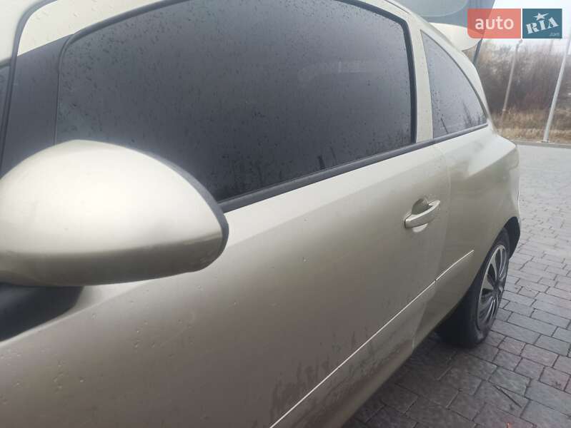 Хэтчбек Opel Corsa 2007 в Львове