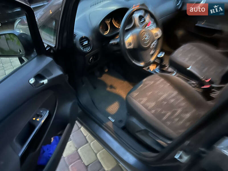 Хетчбек Opel Corsa 2012 в Вінниці