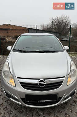 Хэтчбек Opel Corsa 2008 в Полтаве