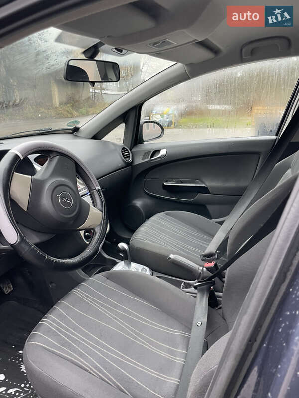 Хетчбек Opel Corsa 2008 в Коломиї