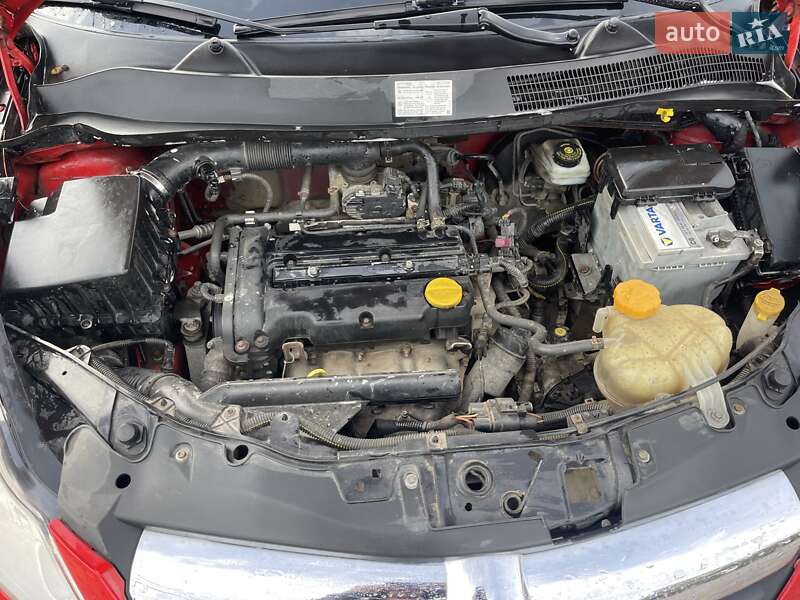 Хетчбек Opel Corsa 2007 в Ужгороді