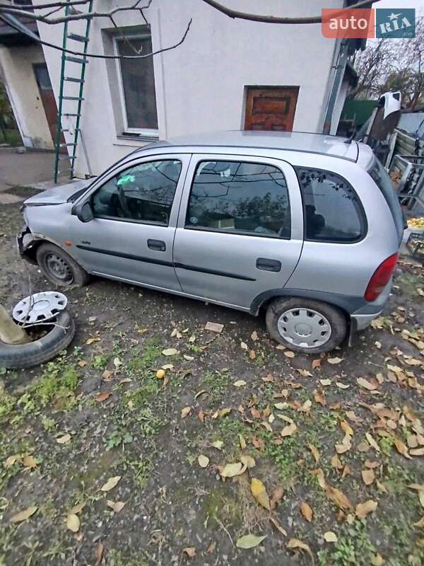 Хетчбек Opel Corsa 1998 в Рівному