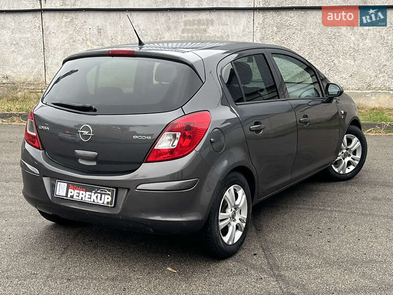 Хетчбек Opel Corsa 2010 в Києві