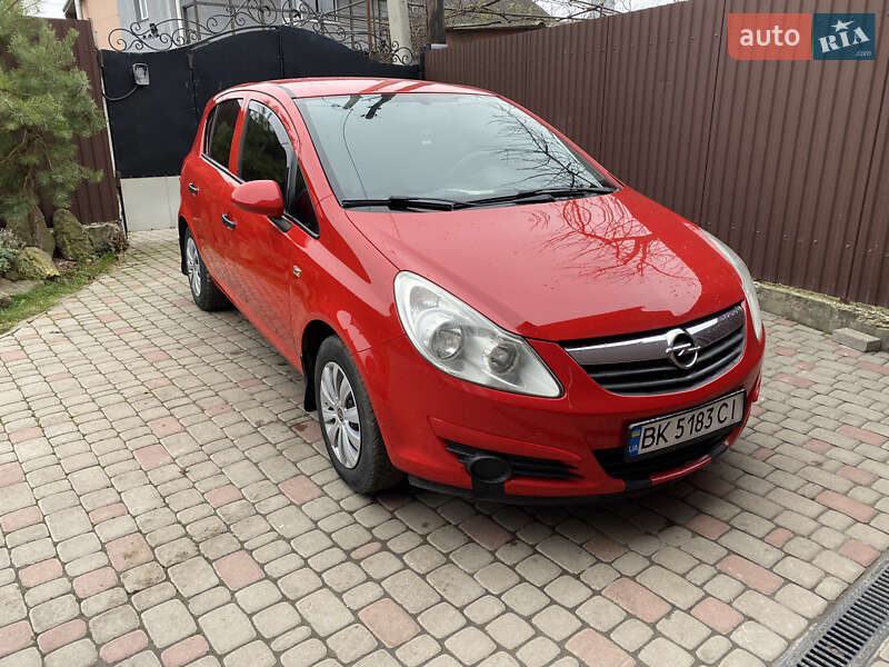 Хэтчбек Opel Corsa 2008 в Ровно фото Хэтчбек Opel Corsa 2008 в Ровно