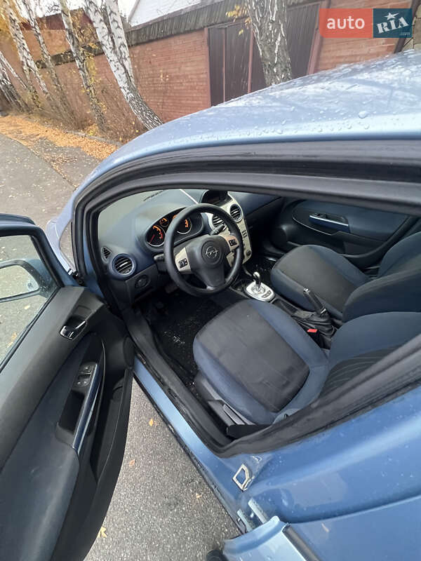 Хэтчбек Opel Corsa 2007 в Киеве