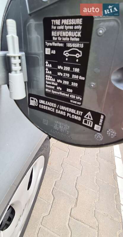 Хэтчбек Opel Corsa 2010 в Тернополе