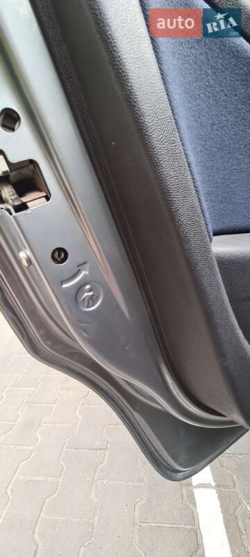 Хэтчбек Opel Corsa 2010 в Тернополе