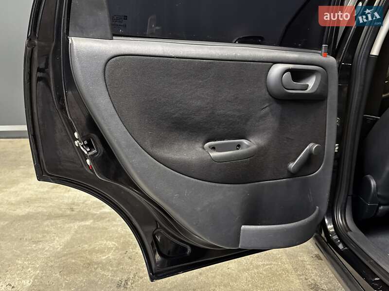 Хэтчбек Opel Corsa 2006 в Киеве фото 34 Хэтчбек Opel Corsa 2006 в Киеве