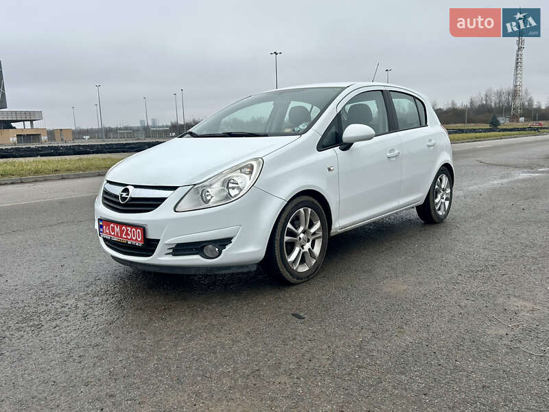 Хетчбек Opel Corsa 2009 в Львові фото Хетчбек Opel Corsa 2009 в Львові