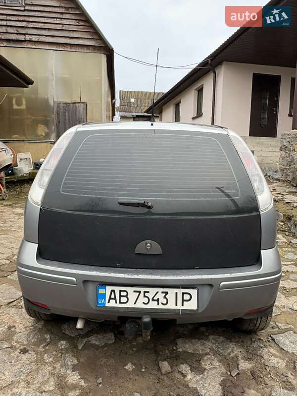 Хэтчбек Opel Corsa 2006 в Виннице