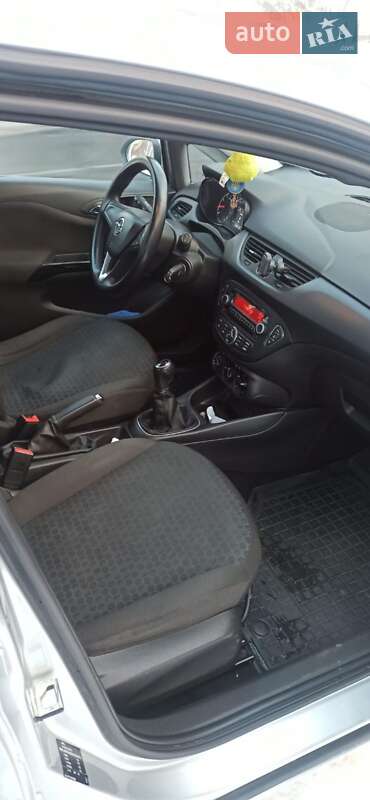 Хэтчбек Opel Corsa 2016 в Ужгороде