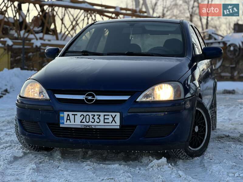 Хэтчбек Opel Corsa 2006 в Надворной