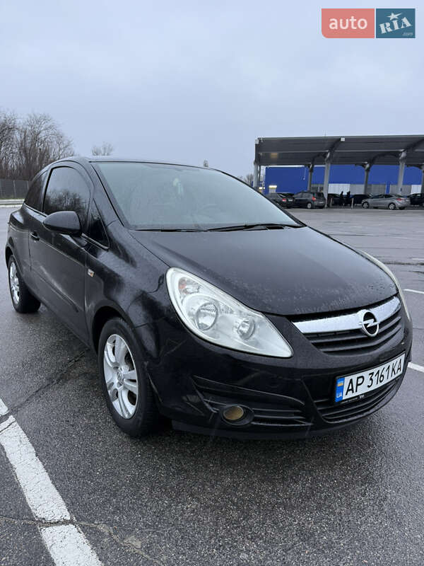 Хэтчбек Opel Corsa 2007 в Запорожье