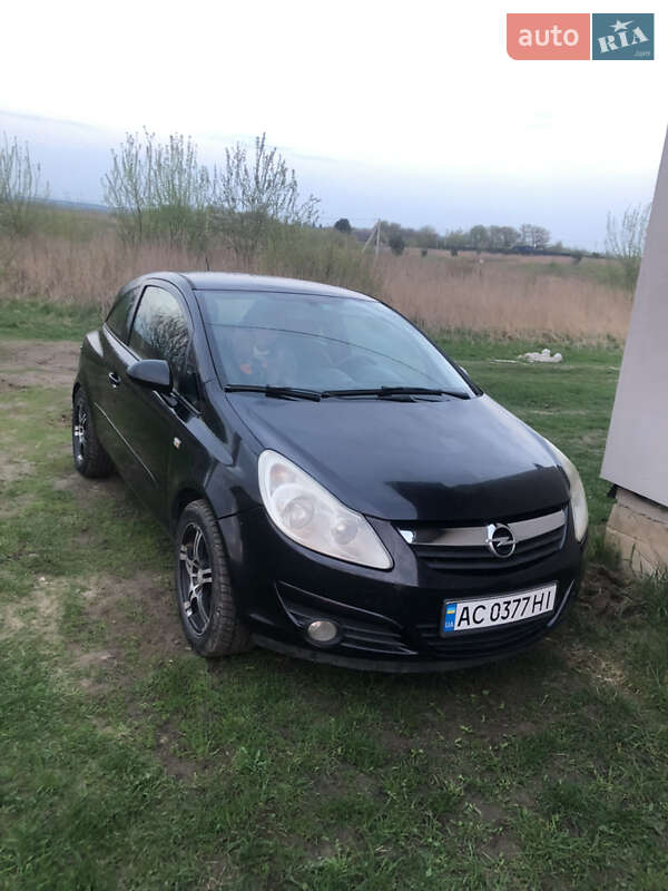 Хэтчбек Opel Corsa 2007 в Луцке