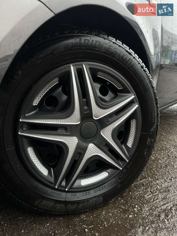 Хэтчбек Opel Corsa 2014 в Сумах