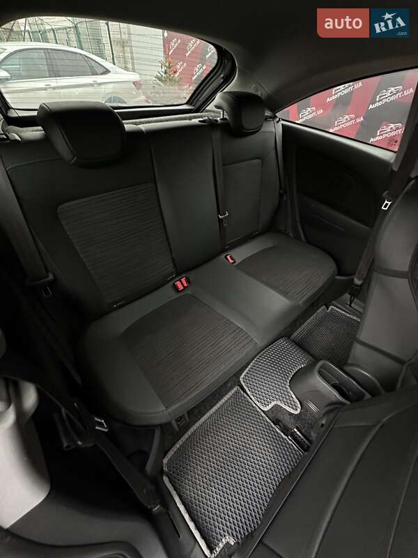 Хэтчбек Opel Corsa 2014 в Сумах
