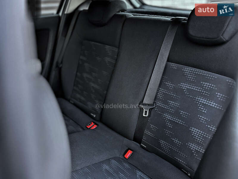 Хэтчбек Opel Corsa 2011 в Запорожье