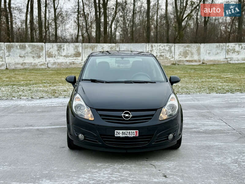 Хэтчбек Opel Corsa 2009 в Луцке