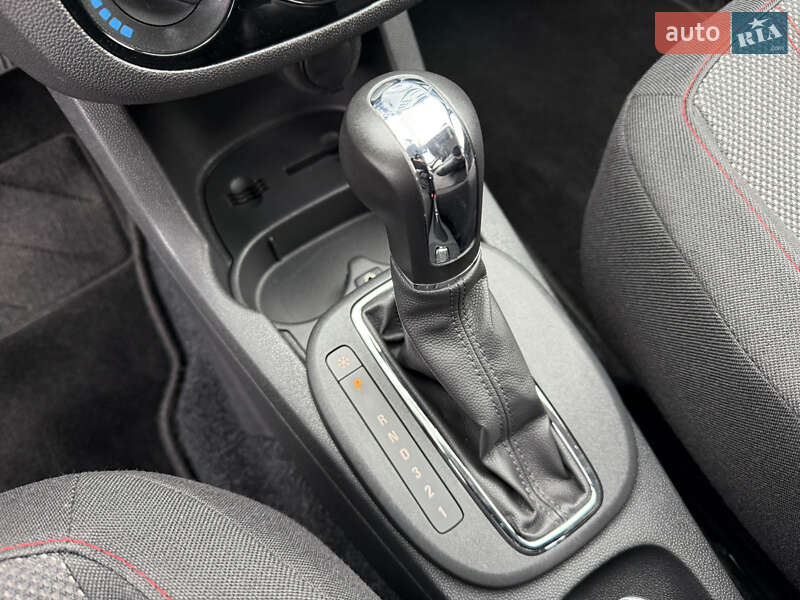 Хэтчбек Opel Corsa 2009 в Луцке