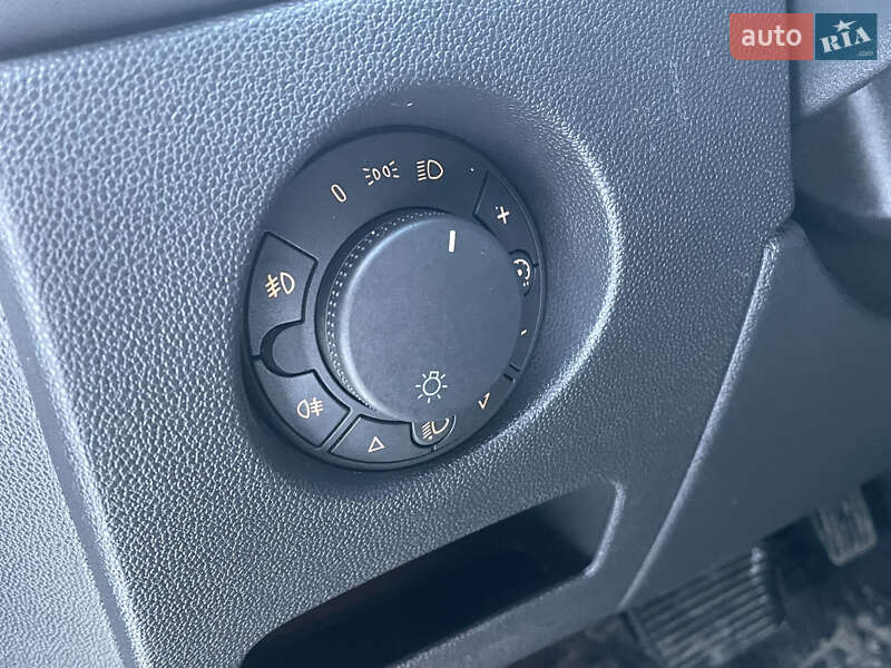 Хэтчбек Opel Corsa 2007 в Киеве