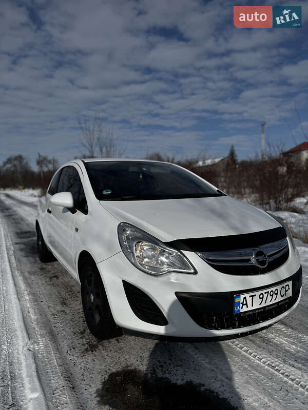 Хэтчбек Opel Corsa 2011 в Снятине фото 2 Хэтчбек Opel Corsa 2011 в Снятине